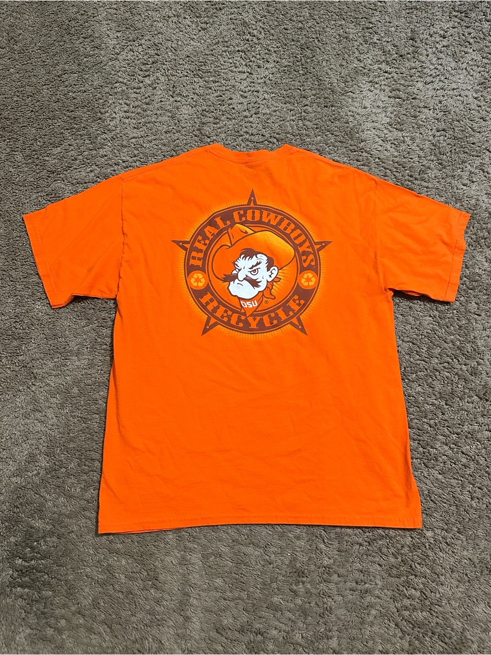 Vintage NCAA Oklahoma State “recycle” shirt 00w size XL